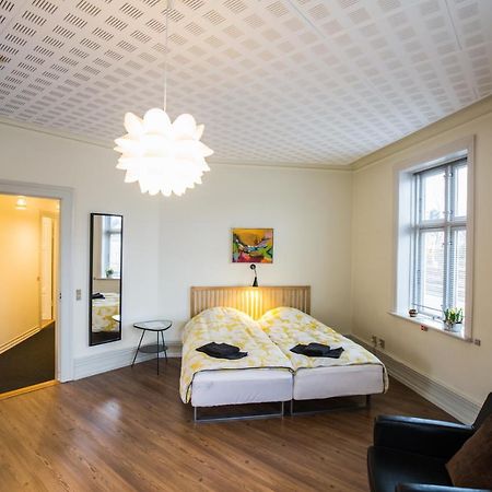 Bed & Breakfast Гольстебро Екстер'єр фото